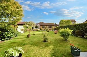 Photo 16- click for photo gallery